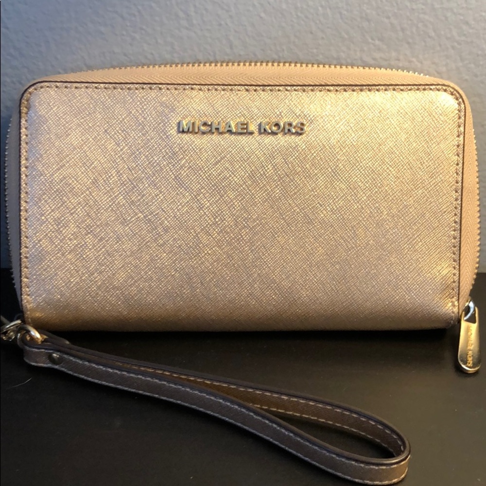Michael Kors Wristlet